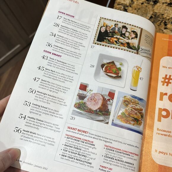 Lot Of 4 Taste Of Home Back Issues Recipes Magazines 2012 3 Holiday Magazines - Picture 4 of 11